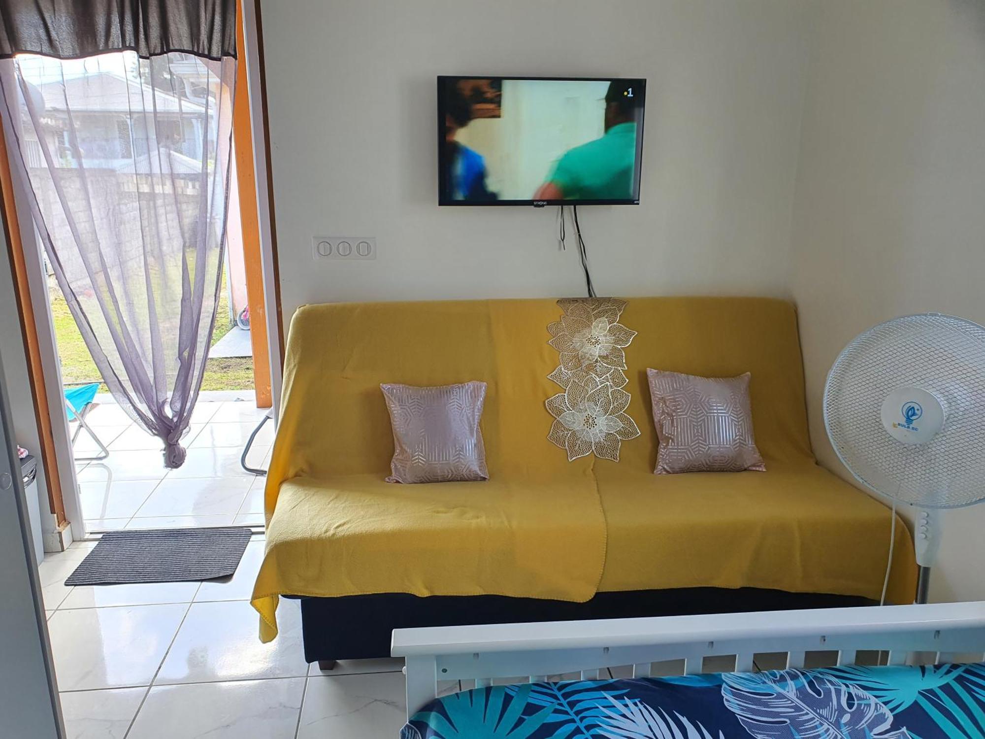 Bungalow Vacances Sainte-Rose Exterior photo